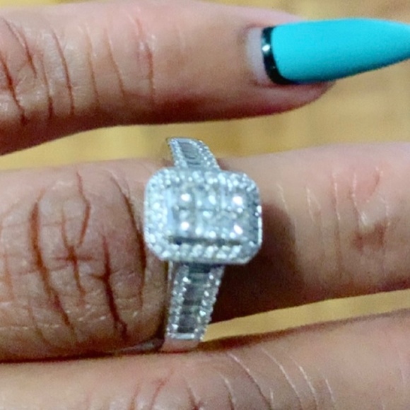 Halo 14 ct White gold diamond ring - Picture 2 of 10